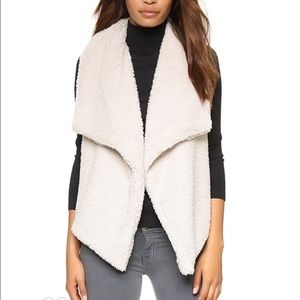 BB Dakota cream sweater vest Size XS